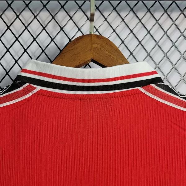 Camisa do Manchester United Retrô 1998-1999 - Imagem 8