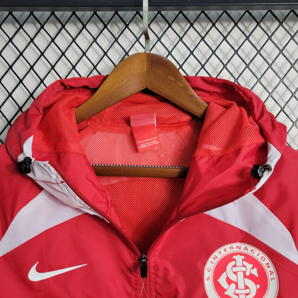 Corta-Vento do Internacional 2023-2024 Corta-Vento do Internacional 2023-2024 - Imagem 3