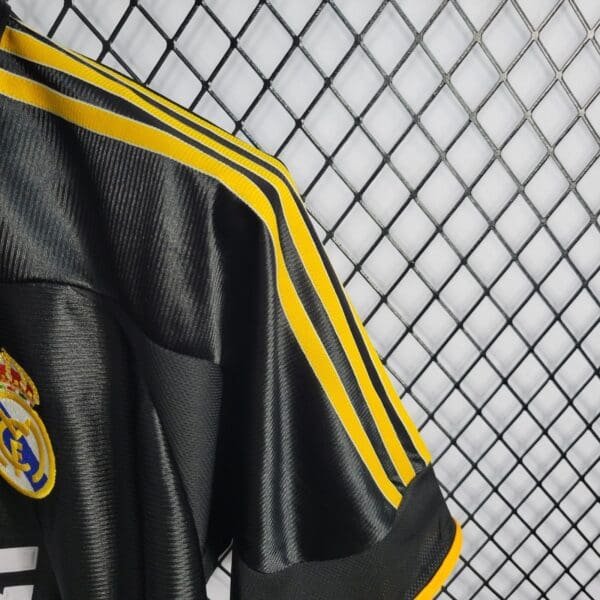 Camisa do Real Madrid Retrô 1999-2000 - Imagem 5