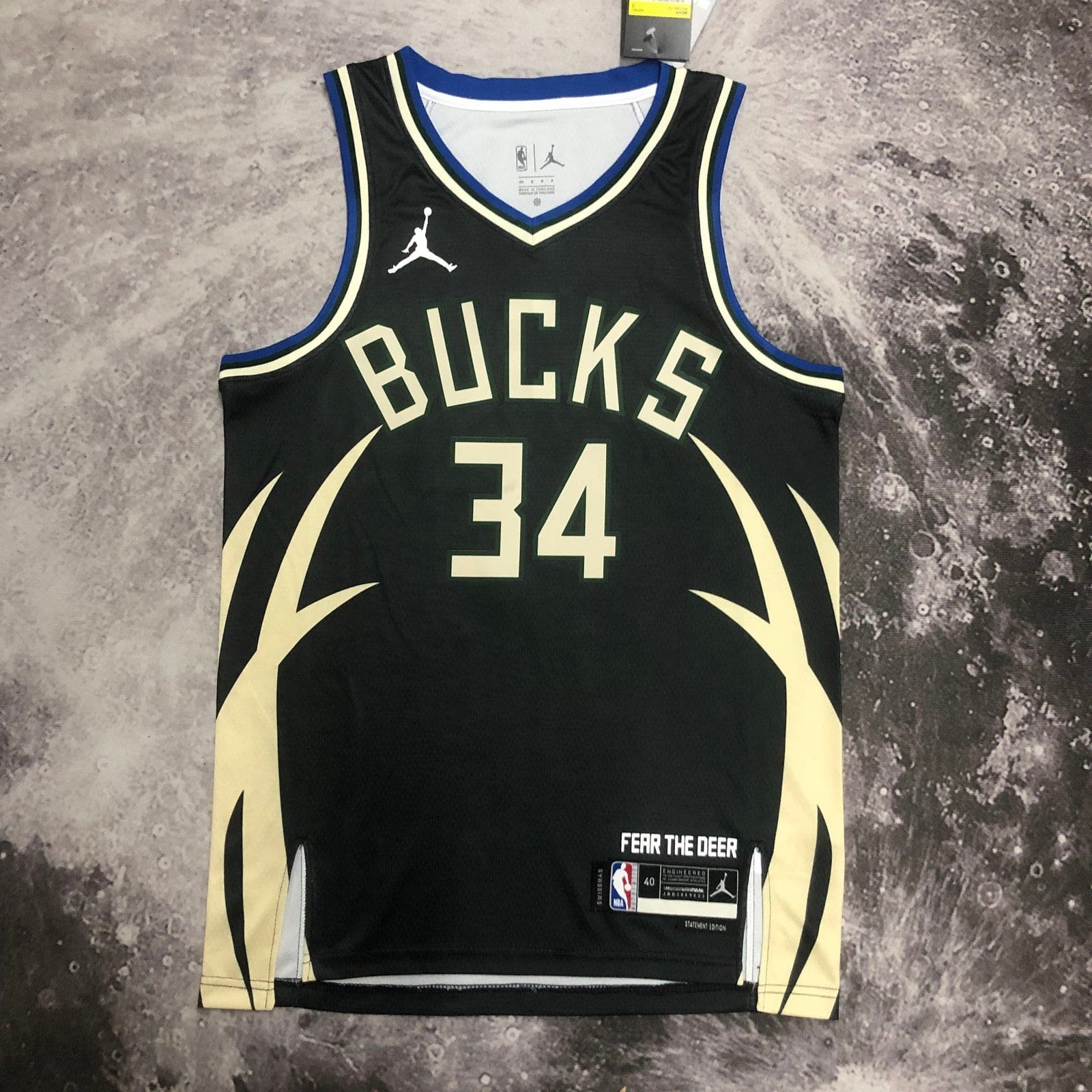 Regata Milwaukee Bucks Statement Edition 22/23 Regata Milwaukee Bucks Statement Edition 22/23