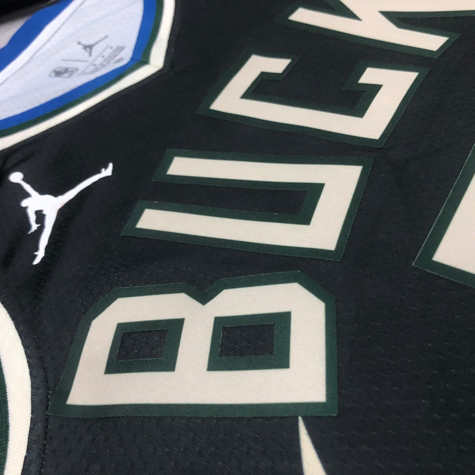 Regata Milwaukee Bucks Statement Edition 22/23 Regata Milwaukee Bucks Statement Edition 22/23