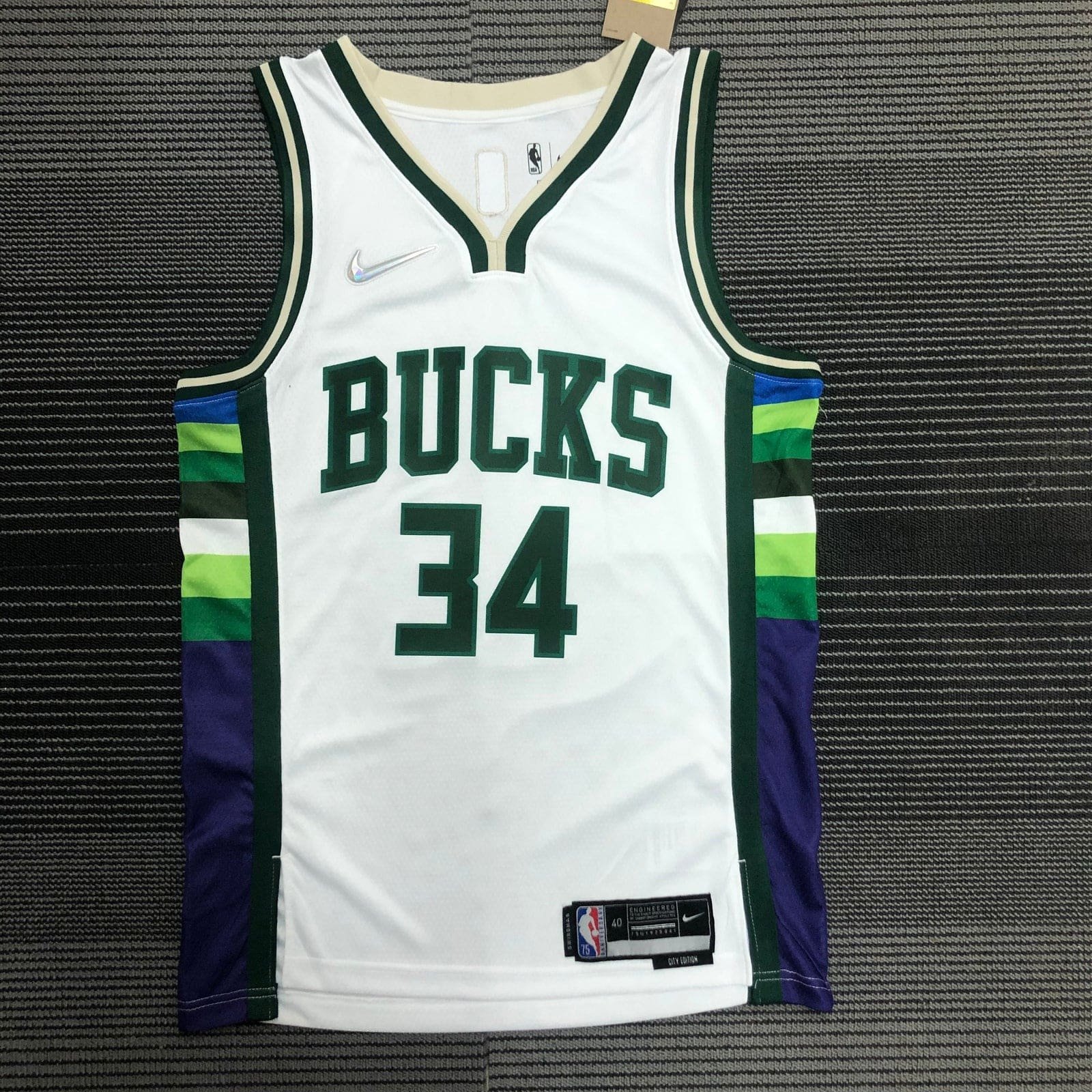 Regata Milwaukee Bucks City Edition Diamante 75th Regata Milwaukee Bucks City Edition Diamante 75th