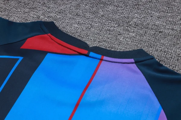 Conjunto Camisa e Short do Barcelona 2023-2024
