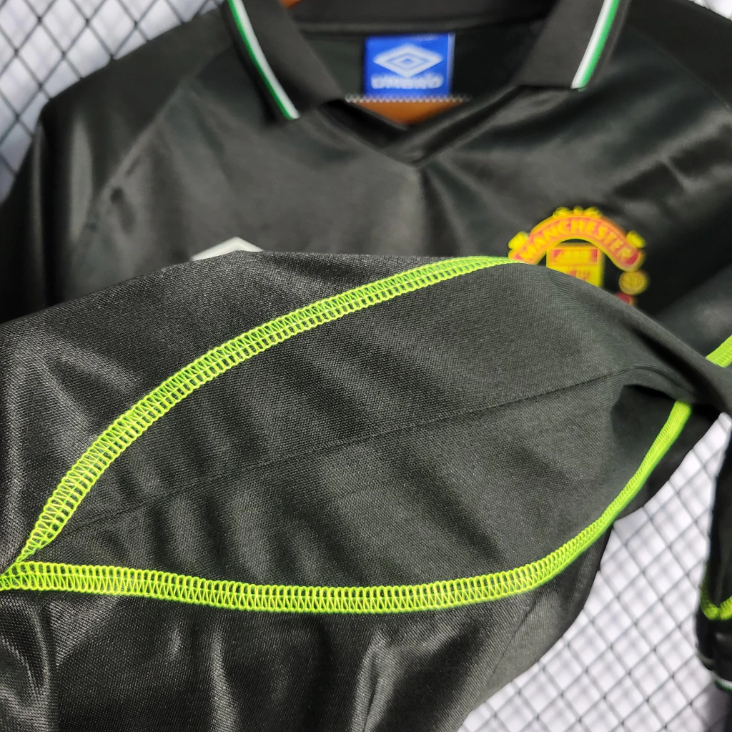 Camisa do Manchester United Retrô 1998-1999 Camisa do Manchester United Retrô 1998-1999