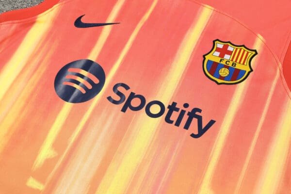 Conjunto Camisa e Short do Barcelona 2023-2024