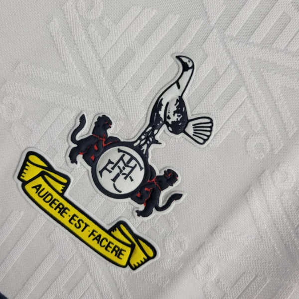 Camisa do Tottenham Retrô 1991-1992