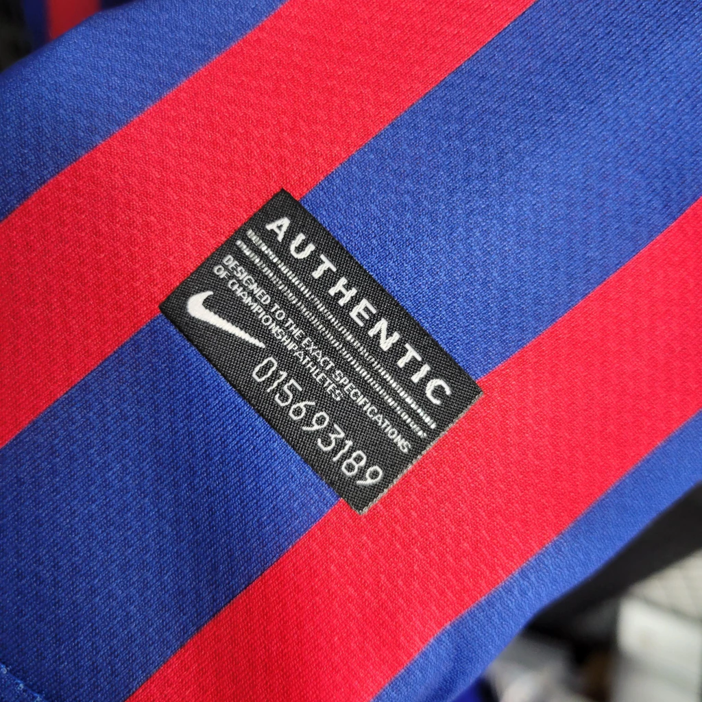 Camisa do Barcelona Retrô Manga Longa 2011-2012 Camisa do Barcelona Retrô Manga Longa 2011-2012