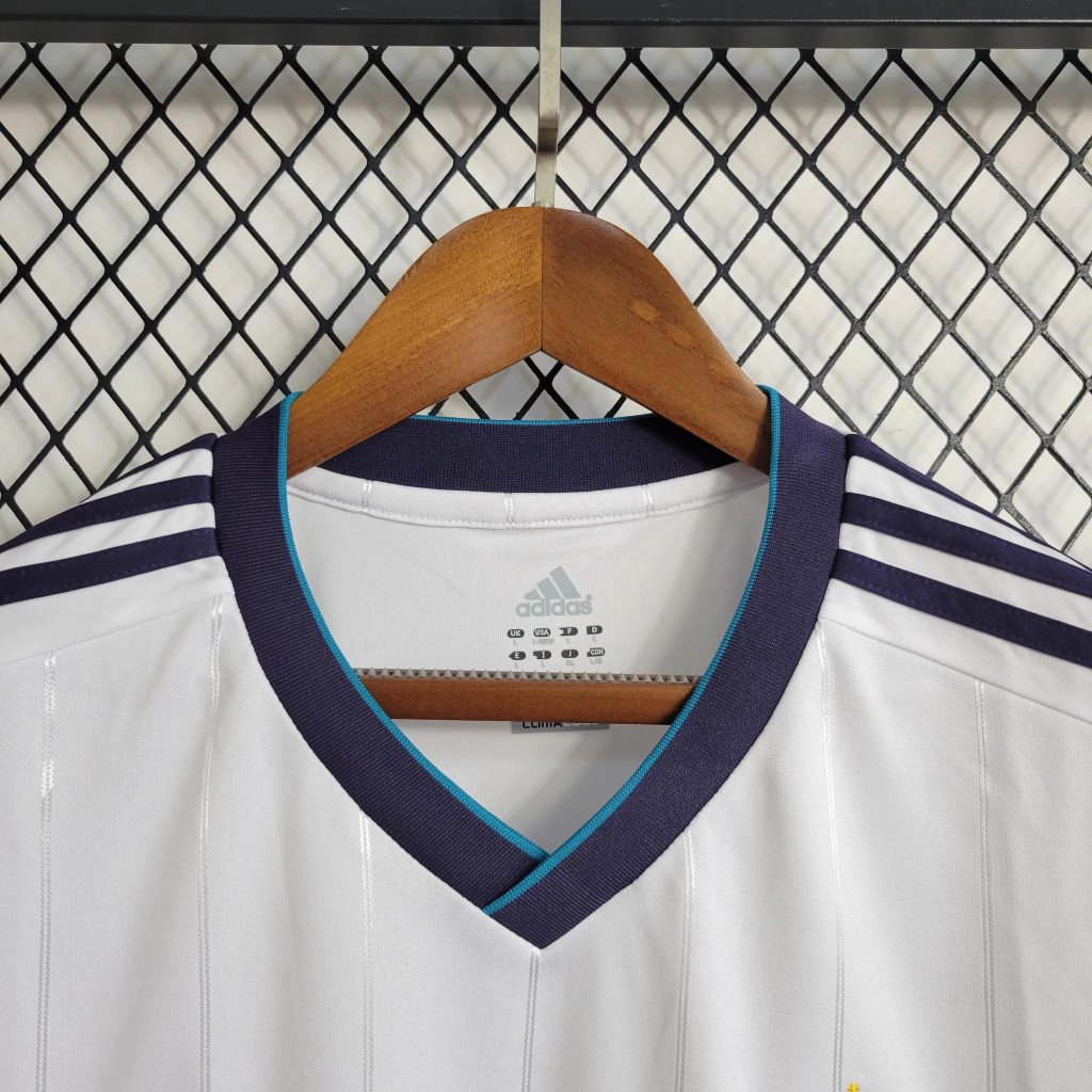 Camisa do Real Madrid Retrô 2012-2013 Camisa do Real Madrid Retrô 2012-2013