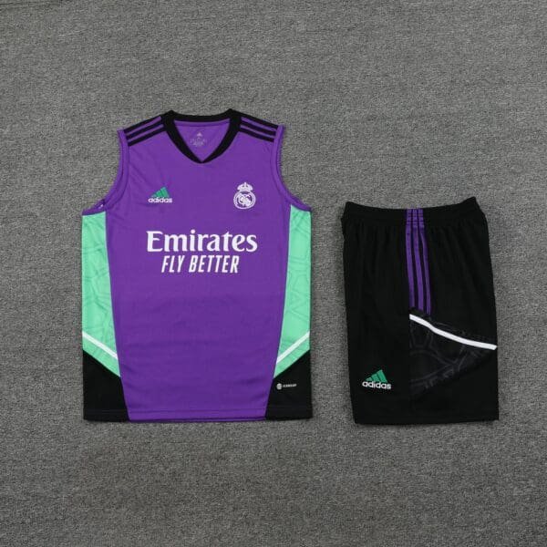 Conjunto Camisa e Short do Real Madrid 2023-2024