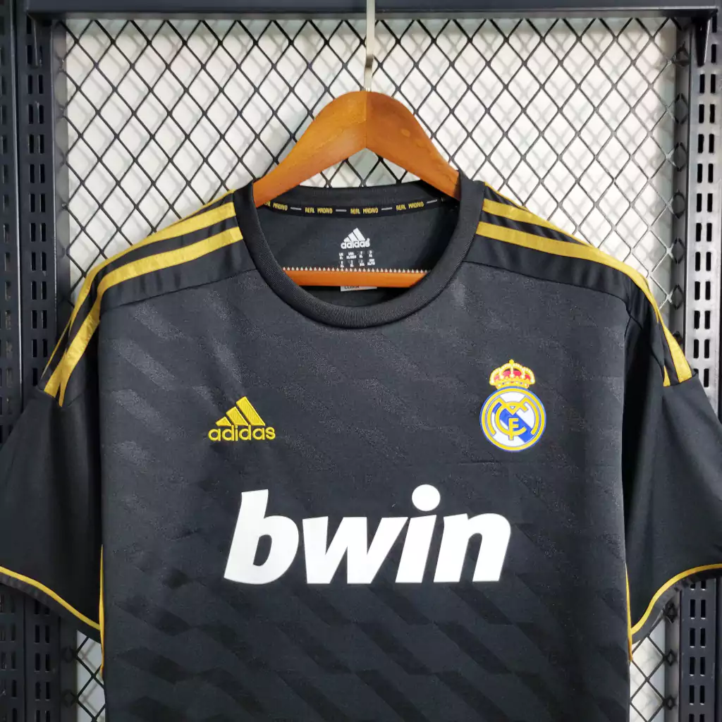 Camisa do Real Madrid Retrô 2011-2012 Camisa do Real Madrid Retrô 2011-2012