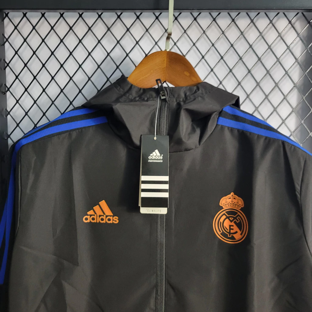 Corta-Vento do Real Madrid 2023-2024 Corta-Vento do Real Madrid 2023-2024