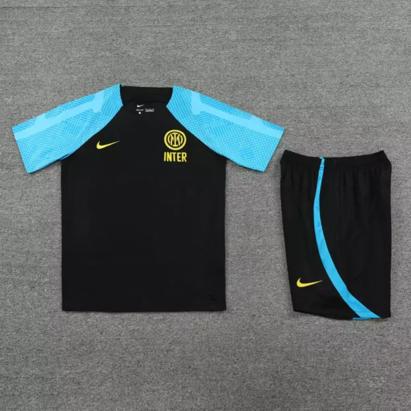 Conjunto Camisa e Short do Inter de Milão 2023-2024