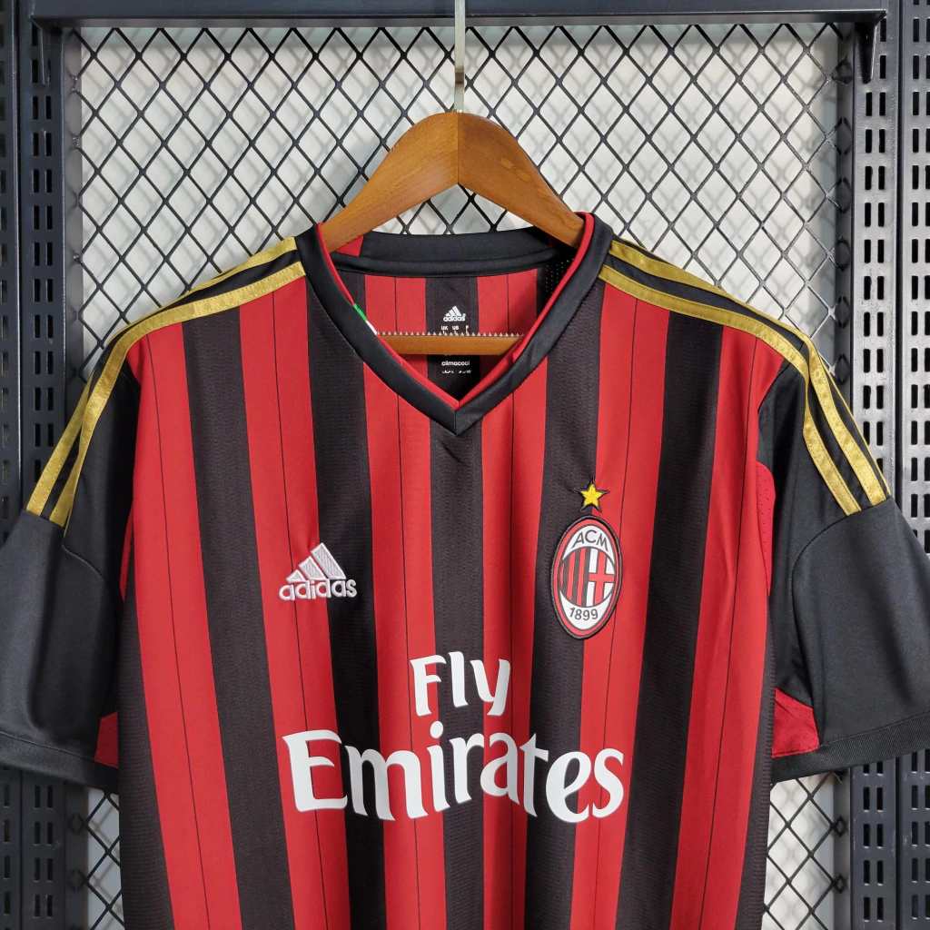 Camisa do Milan Retrô 2013-2014 Camisa do Milan Retrô 2013-2014