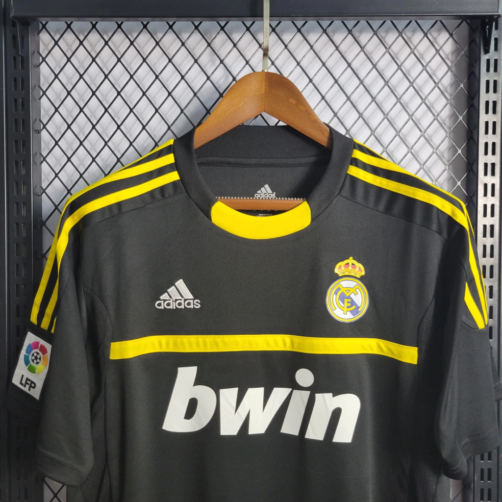 Camisa do Real Madrid Goleiro Retrô 2011-2012 Camisa do Real Madrid Goleiro 2011-2012
