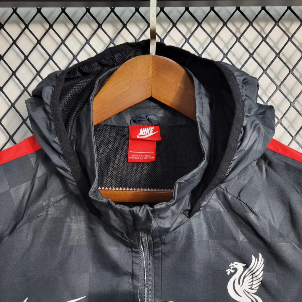 Corta-Vento do Liverpool 2023-2024 Corta-Vento do Liverpool 2023-2024