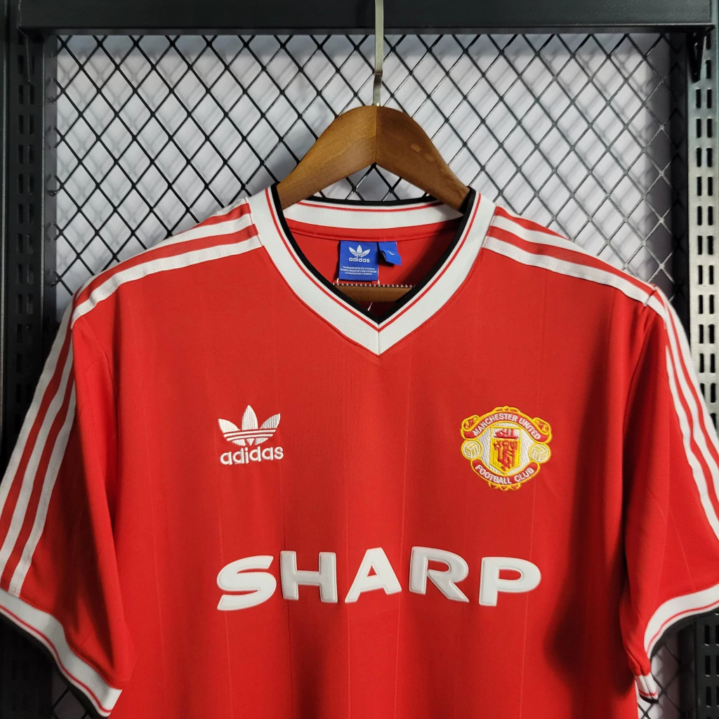 Camisa do Manchester United Retrô 1984-1985 Camisa do Manchester United Retrô 1984-1985