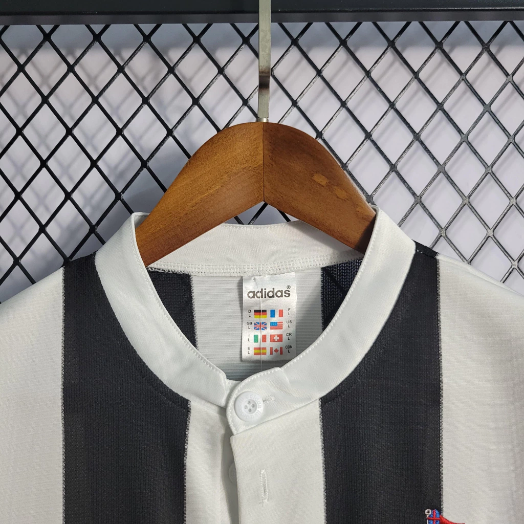 Camisa do Newcastle Retrô 1997-1998 Camisa do Newcastle Retrô 1997-1998