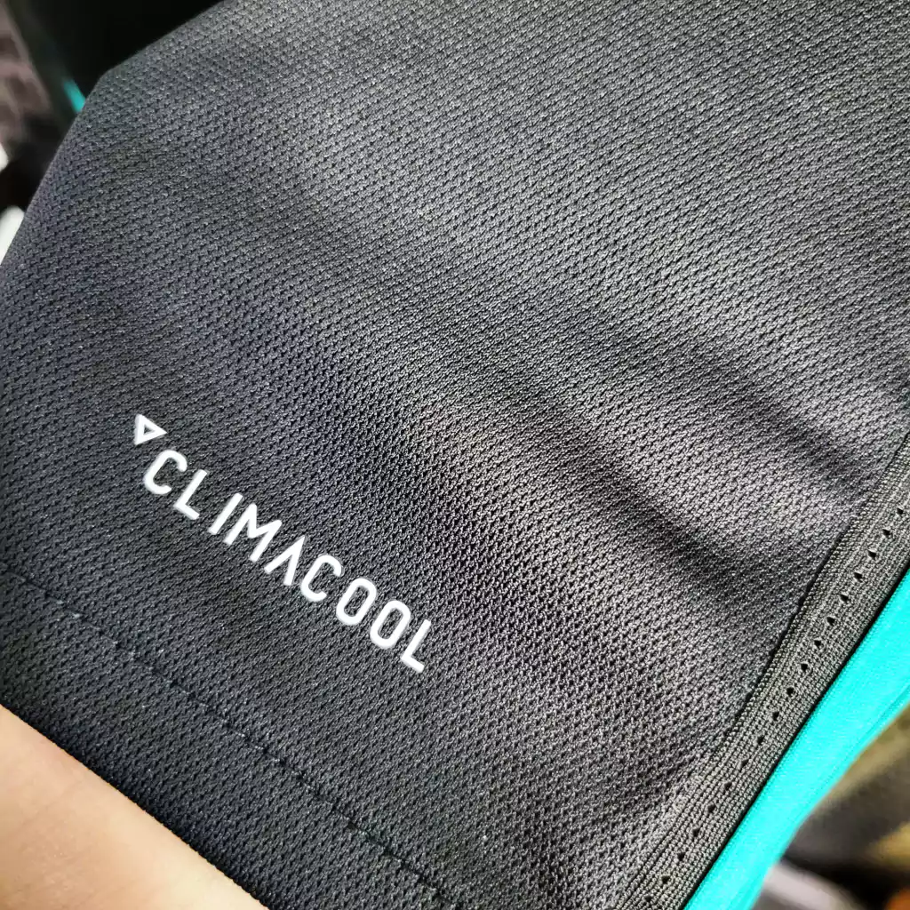 Camisa do Real Madrid Retrô Manga Longa 2017-2018 Camisa do Real Madrid Retrô Manga Longa 2017-2018