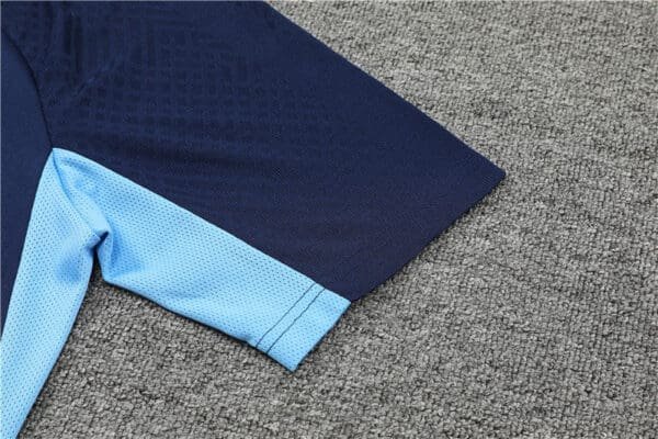 Conjunto Camisa e Short do Barcelona 2022-2023
