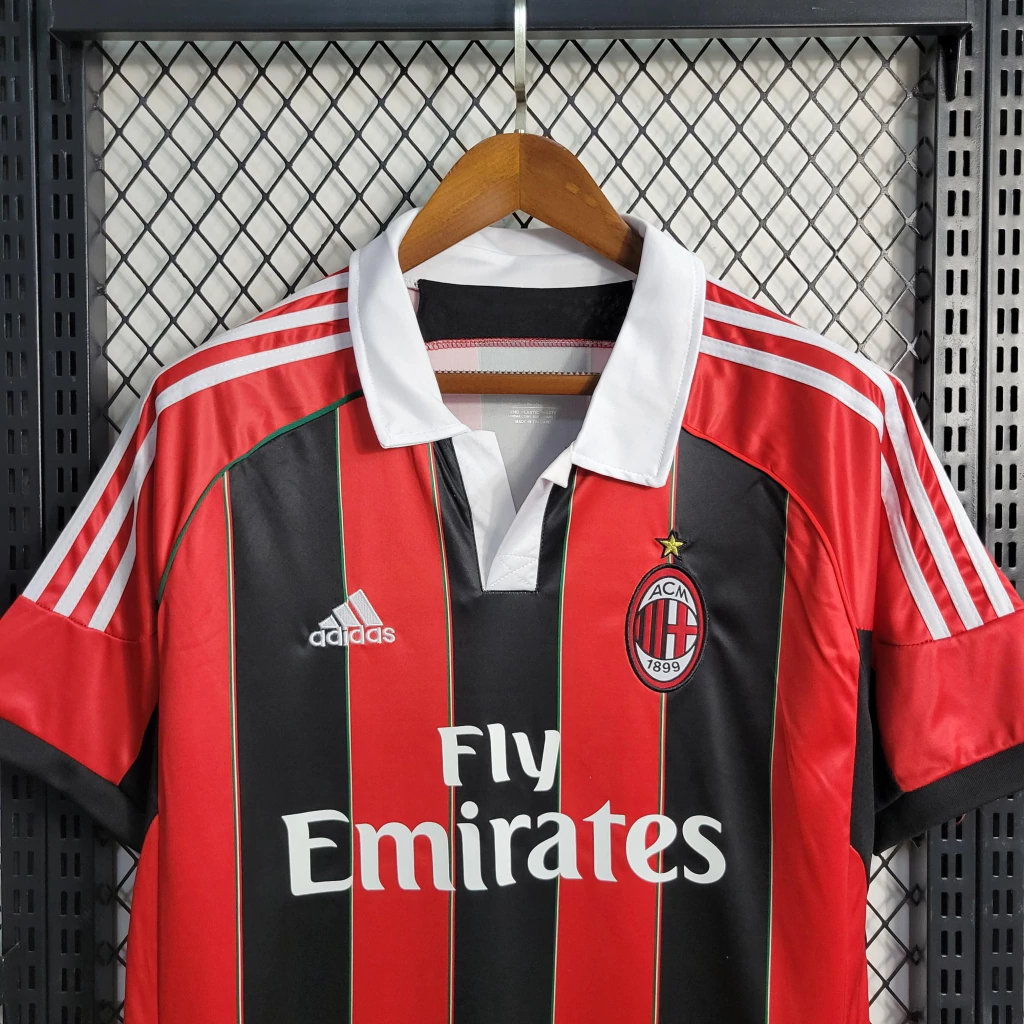 Camisa do Milan Retrô 2012-2013 Camisa do Milan Retrô 2012-2013