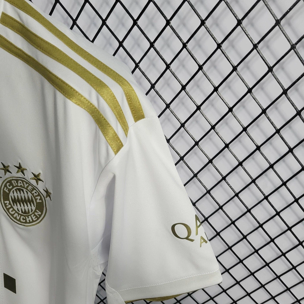 Camisa do Bayern de Munique II 2022-2023 Camisa do Bayern de Munique II 2022-2023