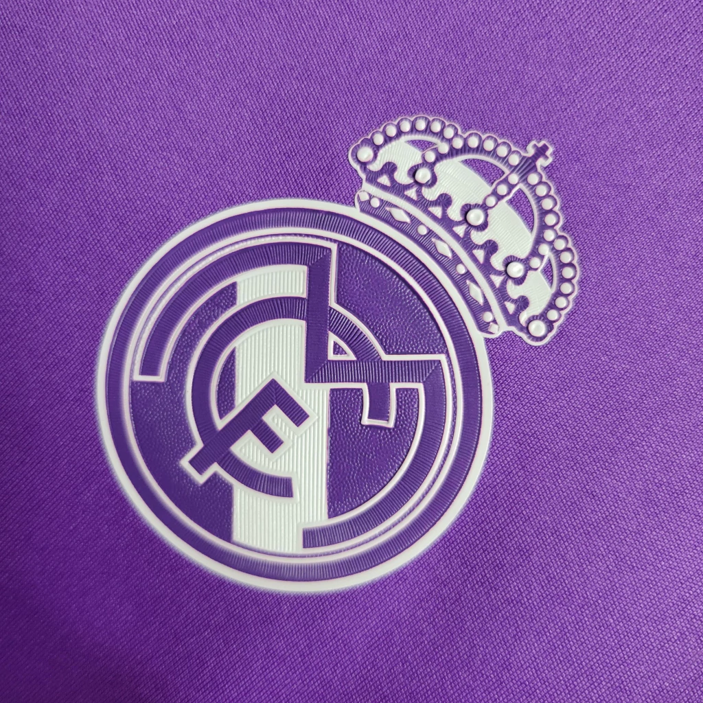 Camisa do Real Madrid Retrô Manga Longa 2016-2017 Camisa do Real Madrid Retrô Manga Longa 2016-2017