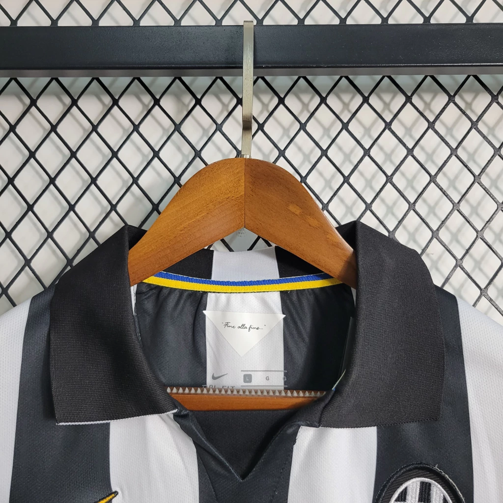 Camisa da Juventus Retrô 2014-2015 Camisa da Juventus Retrô 2014-2015