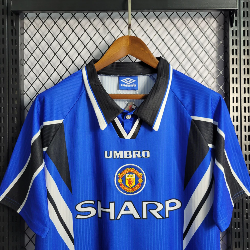 Camisa do Manchester United Retrô 1996-1997 Camisa do Manchester United Retrô 1996-1997