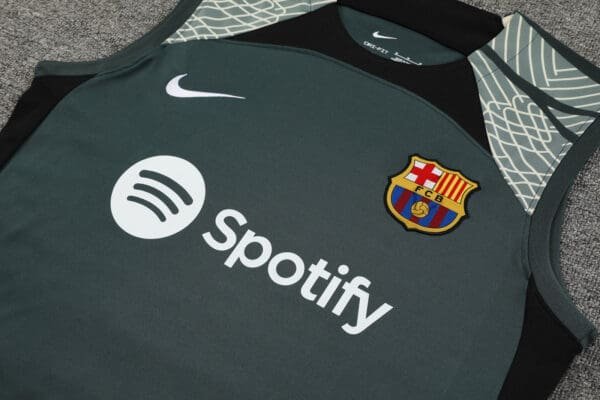 Conjunto Camisa e Short do Barcelona 2023-2024