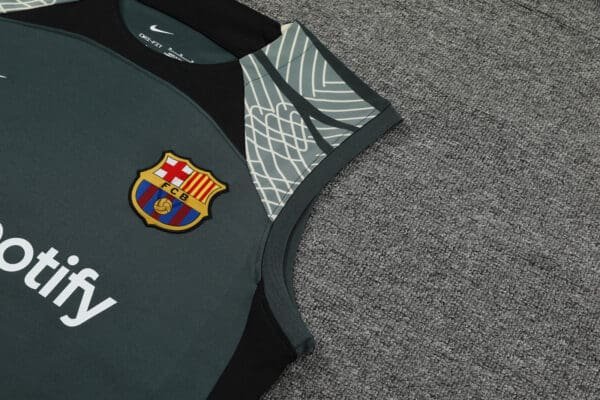 Conjunto Camisa e Short do Barcelona 2023-2024