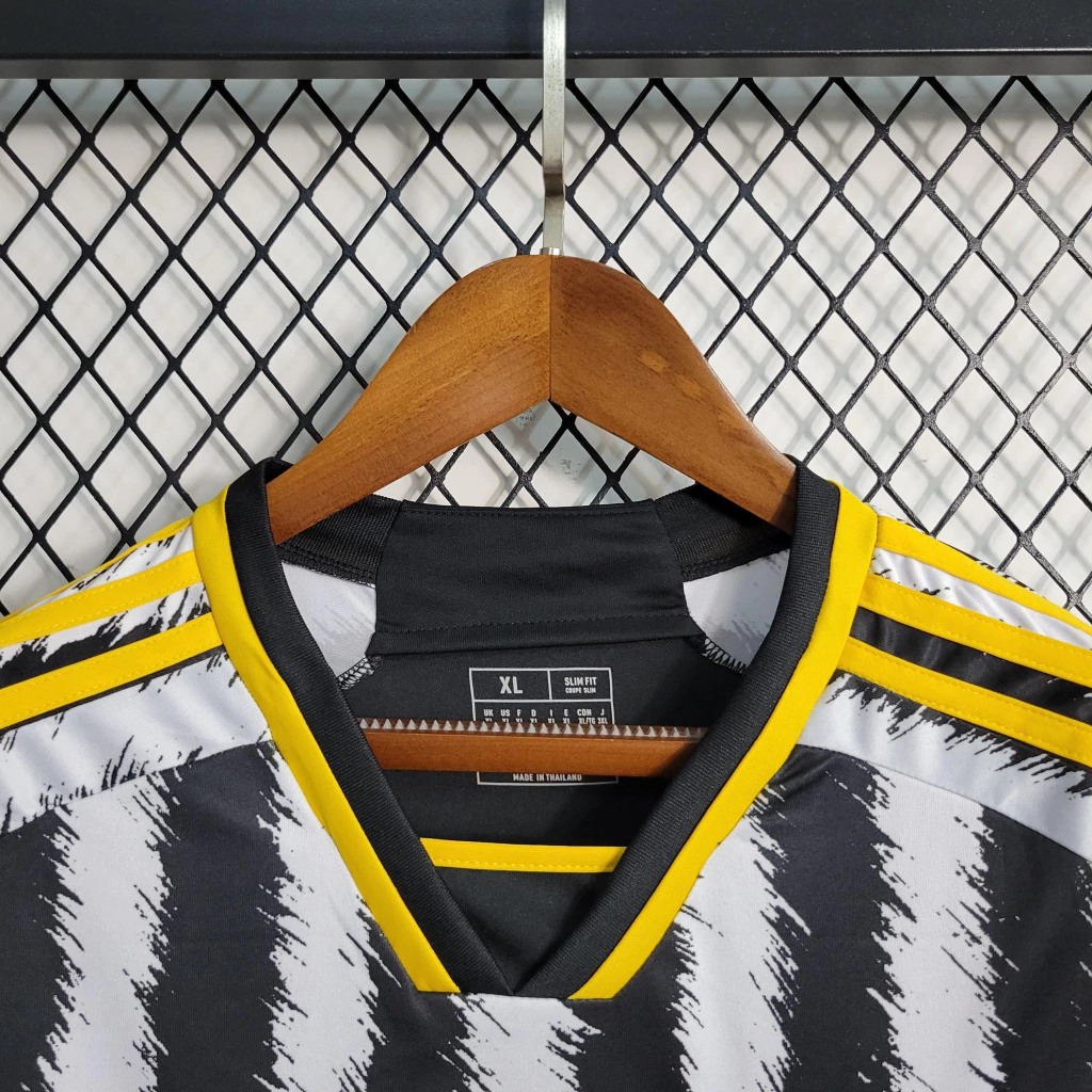Camisa da Juventus Manga Longa 2023-2024 Camisa da Juventus Manga Longa 2023-2024