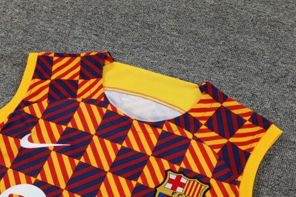 Conjunto Camisa e Short do Barcelona 2023-2024