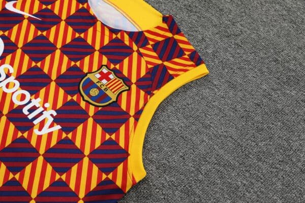 Conjunto Camisa e Short do Barcelona 2023-2024