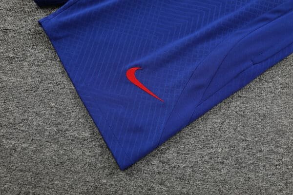 Conjunto Camisa e Short do Barcelona 2023-2024