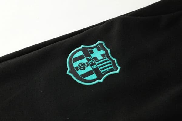 Conjunto Casaco e Calça do Barcelona 2021-2022