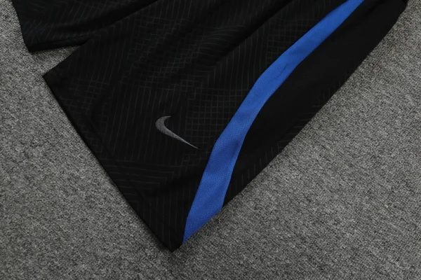 Conjunto Camisa e Short do Barcelona 2023-2024