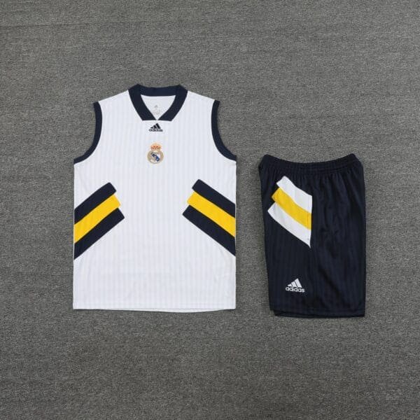Conjunto Camisa e Short do Real Madrid 2023-2024