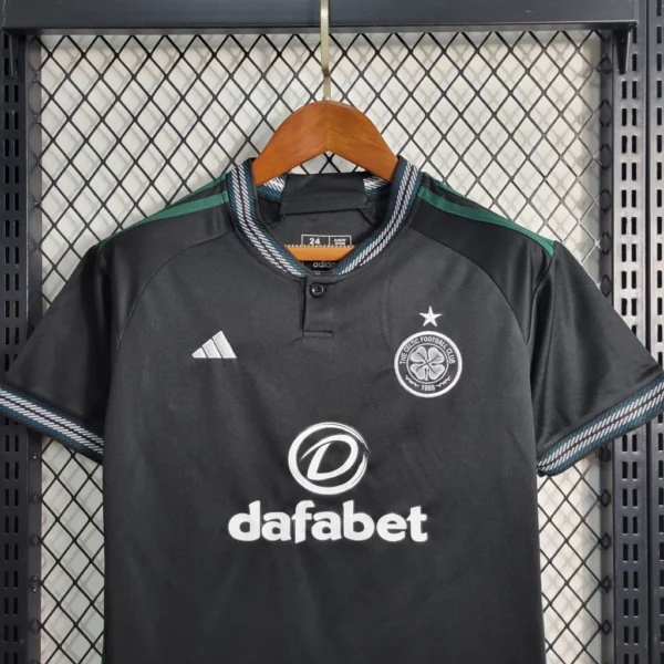 Kit de Uniforme Infantil do Celtic II 2023-2024