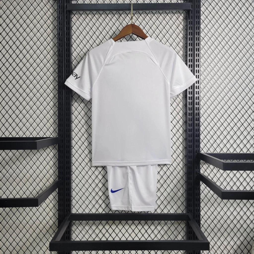 Kit de Uniforme Infantil do Inter de Milão II 2023-2024 Kit de Uniforme Infantil do Inter de Milão II 2023-2024