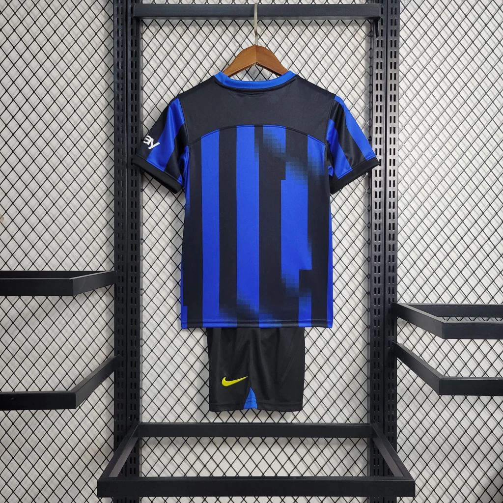 Kit de Uniforme Infantil do Inter de Milão I 2023-2024 Kit de Uniforme Infantil do Inter de Milão I 2023-2024