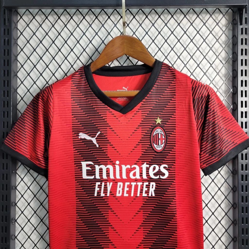 Kit de Uniforme Infantil do Milan I 2023-2024 Kit de Uniforme Infantil do Milan I 2023-2024