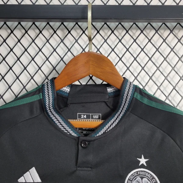 Kit de Uniforme Infantil do Celtic II 2023-2024