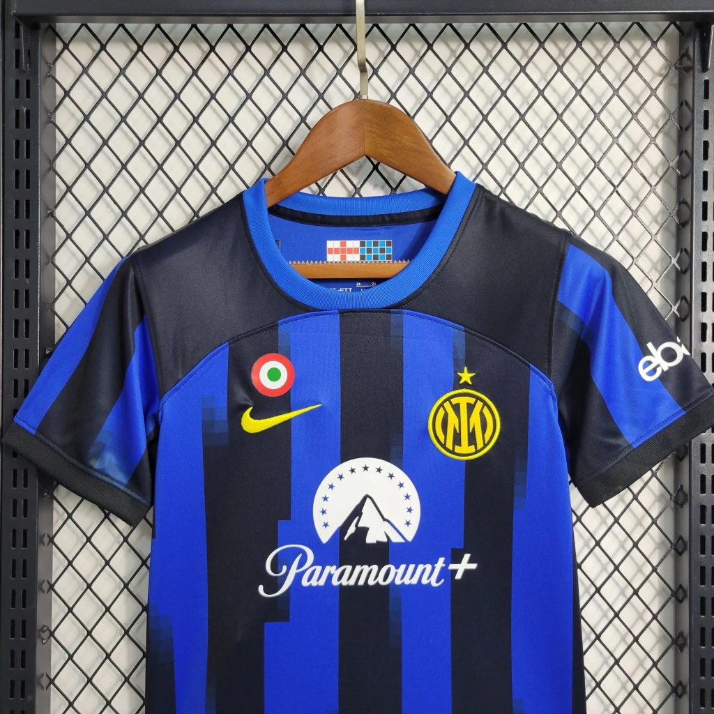 Kit de Uniforme Infantil do Inter de Milão I 2023-2024 Kit de Uniforme Infantil do Inter de Milão I 2023-2024