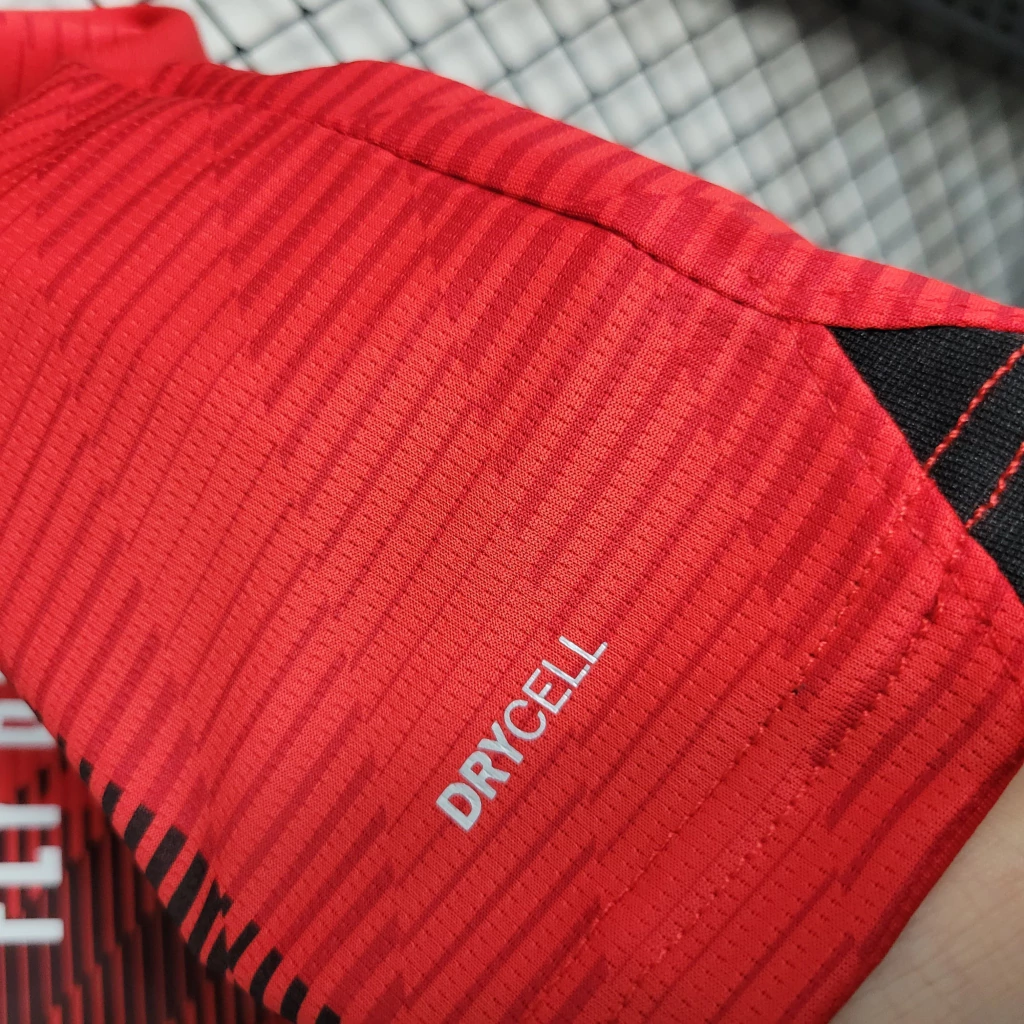 Kit de Uniforme Infantil do Milan I 2023-2024 Kit de Uniforme Infantil do Milan I 2023-2024