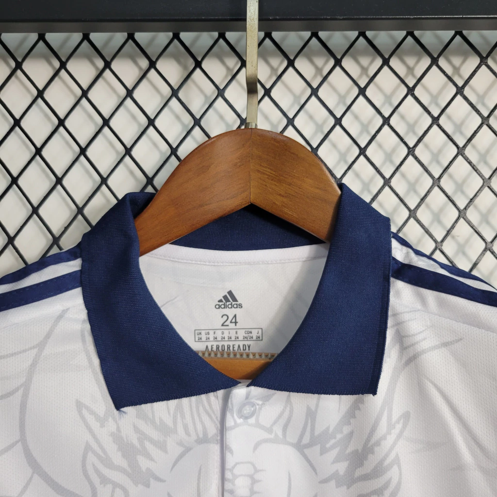 Kit de Uniforme Infantil do Real Madrid EE 2023-2024 Kit de Uniforme Infantil do Real Madrid EE 2023-2024