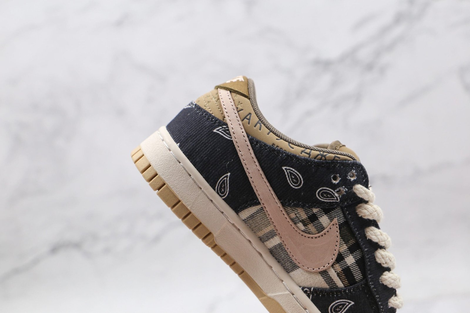 Nike SB Dunk Low Travis Scott Nike SB Dunk Low Travis Scott