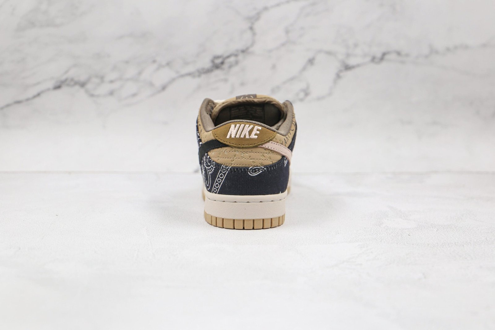 Nike SB Dunk Low Travis Scott Nike SB Dunk Low Travis Scott