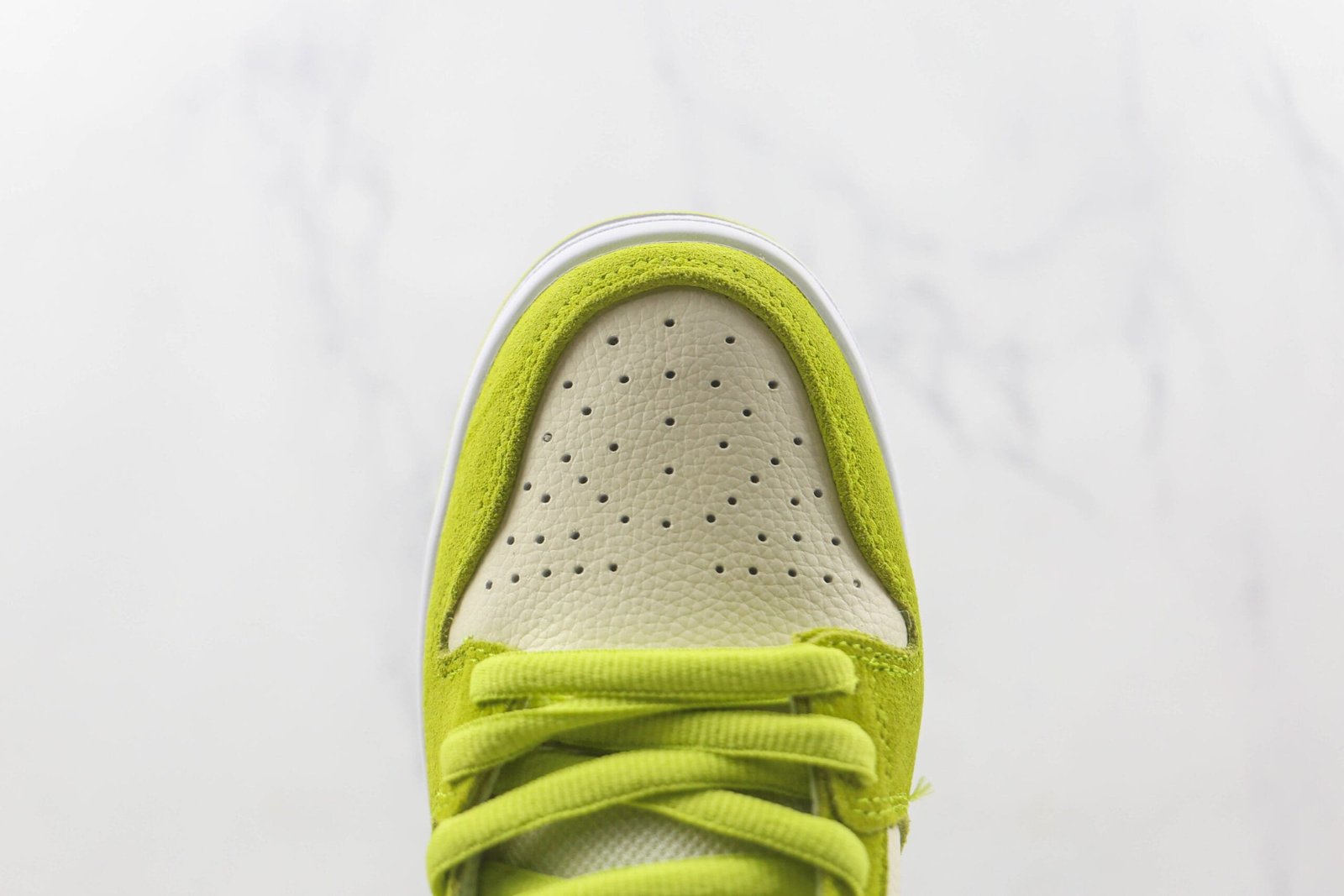 Nike SB Dunk Low Pro Sour Apple Nike SB Dunk Low Pro Sour Apple