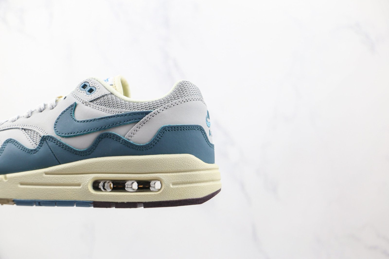 Nike Air Max 1 Patta Waves Noise Aqua Nike Air Max 1 Patta Waves Noise Aqua