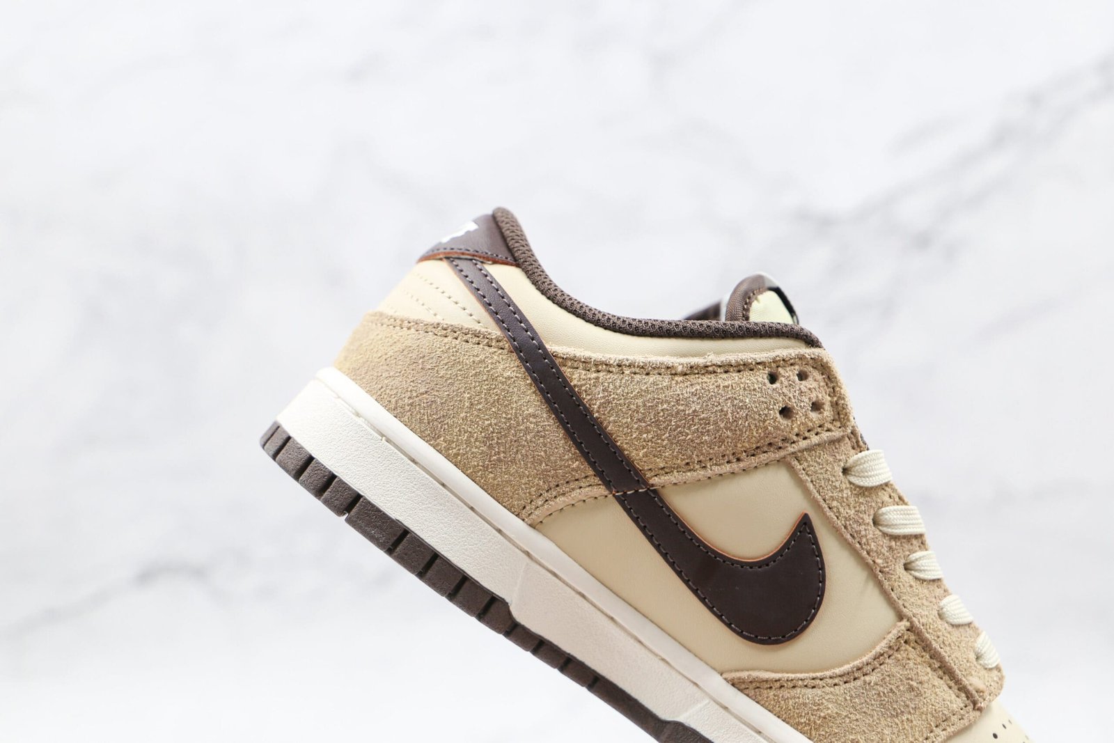 Nike Dunk Low Retro Animal Pack Giraffe Nike Dunk Low Retro Animal Pack Giraffe